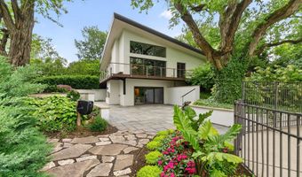 1980 Hillside Dr, Columbus, OH 43221
