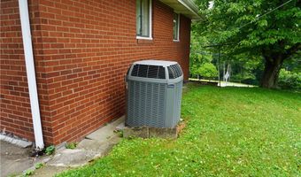 2012 Brodhead Rd, Aliquippa, PA 15001