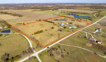 137 E 1400 Rd, Baldwin City, KS 66006