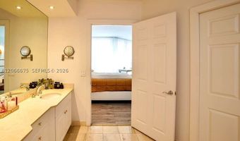 3370 Hidden Bay Dr 213, Aventura, FL 33180