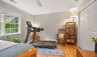 106 Stonecroft Ln, Coventry, CT 06238