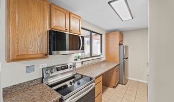 342 W Miner St 1A, Arlington Heights, IL 60005