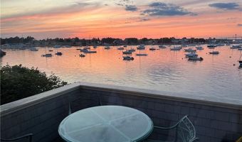 127 Harrison Ave 10, Newport, RI 02840