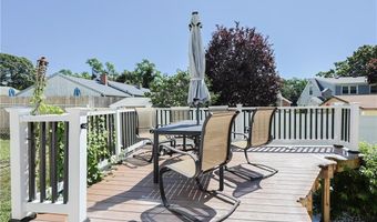 71 Francis Ave, East Providence, RI 02915