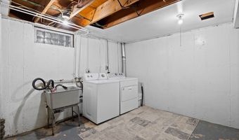 310 N Woodhill Dr, Amherst, OH 44001
