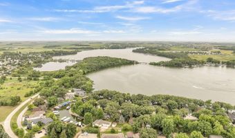 497 Rohr St, Arnolds Park, IA 51331
