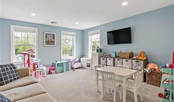 54 Michael Dr, Bristol, RI 02809