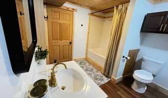 4667 Johnny Cake Ln, Albion, NY 14411