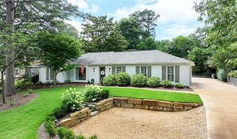 819 E UNIVERSITY Dr, Auburn, AL 36830