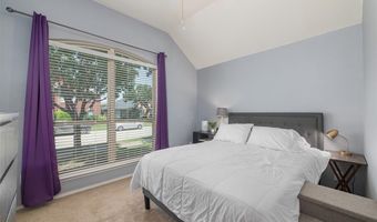 5633 Westwood Ln, The Colony, TX 75056