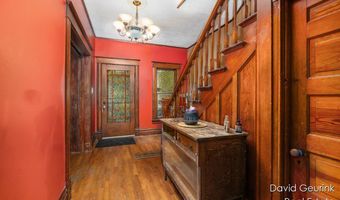 608 Trowbridge St, Allegan, MI 49010
