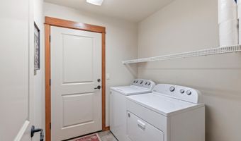 2354 NW Summerhill Dr, Bend, OR 97703