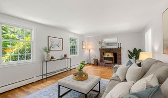 1 Danbury Cir, Amherst, NH 03031