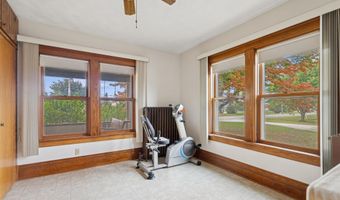 W6102 MANITOWOC Road, Appleton, WI 54915