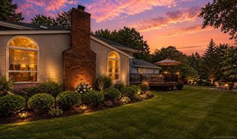 18 Monument Ln, Alpine, NJ 07620