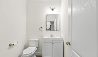 43245 BARNSTEAD Dr, Ashburn, VA 20148