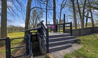 502 N Calhoun Ave, Ash Grove, MO 65604