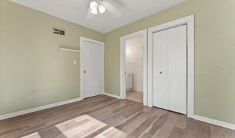 5916 Woodmont Ave, Cincinnati, OH 45213