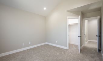 24934 WESTFIELD Ave, Veneta, OR 97487