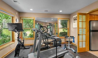 4309 Colleen Ct, Arden Hills, MN 55112