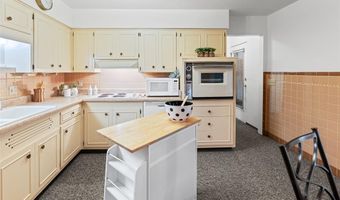 5112 Humbert Rd, Alton, IL 62002