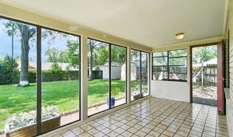 2208 Hickory Dr, Ardmore, OK 73401