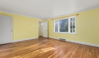 2 Preserved Arnold Ct, Lincoln, RI 02865