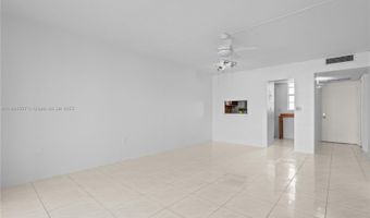 3030 Marcos Dr T-412, Aventura, FL 33160