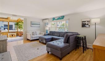 10 Kerins Ter, Newport, RI 02840