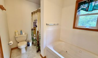 44 Berryman Ln, Albrightsville, PA 18210