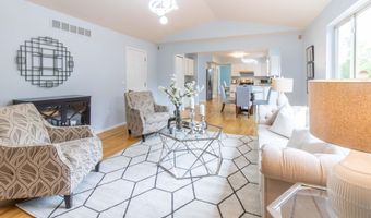 2864 Mystic Dr, Ann Arbor, MI 48103