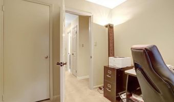 2540 S WALTER REED Dr #4, Arlington, VA 22206