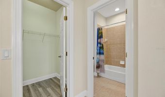 123 ABERDEEN POND Dr, Apollo Beach, FL 33572