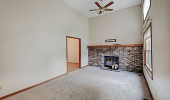 8459 Seattle Slew Ln, Indianapolis, IN 46217