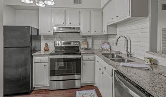 2100 College Dr #98, Baton Rouge, LA 70808