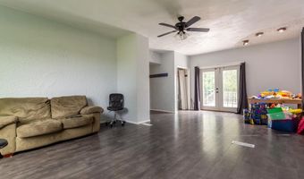 627 NE 6th, Dyersville, IA 52040