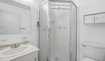 8350 GLASTONBURY Ct, Annandale, VA 22003