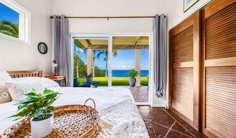 1004 N Honokala Rd B, Haiku, HI 96708