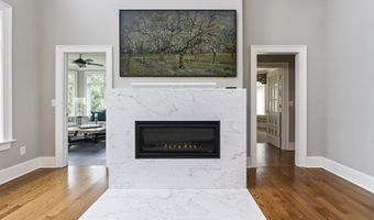 1 Stoneridge Dr, Albany, NY 12211