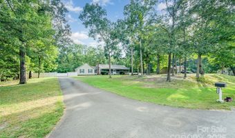 2106 Woodhurst Ln, Albemarle, NC 28001