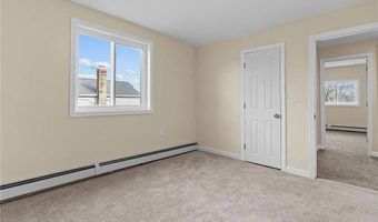 27 Monroe Ave, East Providence, RI 02915