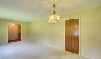 323 Maria Dr, Anderson, SC 29625