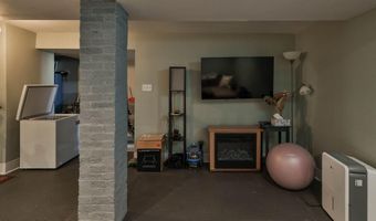 2310 E Woodlawn St, Allentown, PA 18109