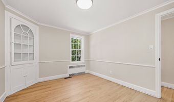 90 Battle St, Bristol, CT 06010