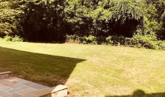 8533 GALLAHAN Ct, Alexandria, VA 22309
