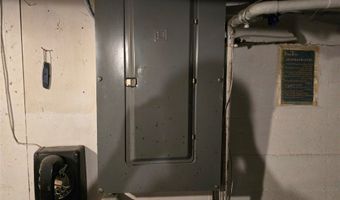 86 S MAIN St, Albion, PA 16401