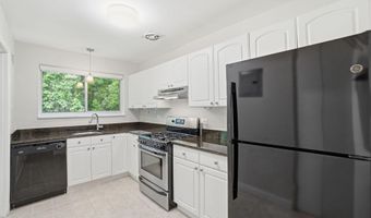10607 KENILWORTH Ave K-202, Bethesda, MD 20814