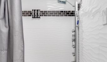 940 S Kihei Rd B-301, Kihei, HI 96753