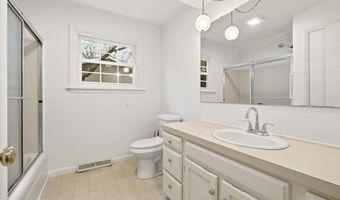 1062 Shady Ln, Ashland, OH 44805