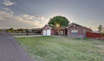 2105 Brunson St, Alpine, TX 79830